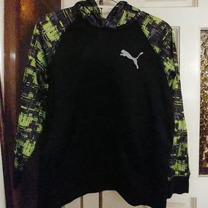 Boy's puma sweatshirt